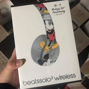 Beats Solo3 Wireless Headphones